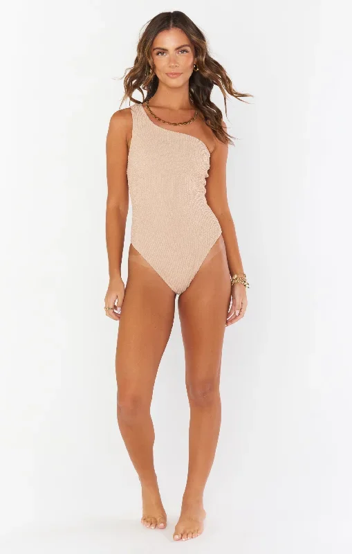 anchor-one-piece-latte-scrunch