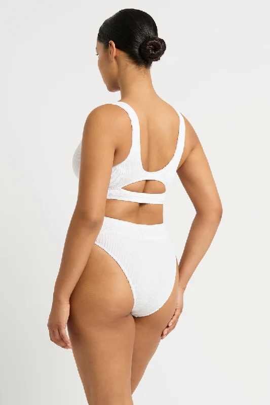 bound059e-optic-white-sasha-crop-eco