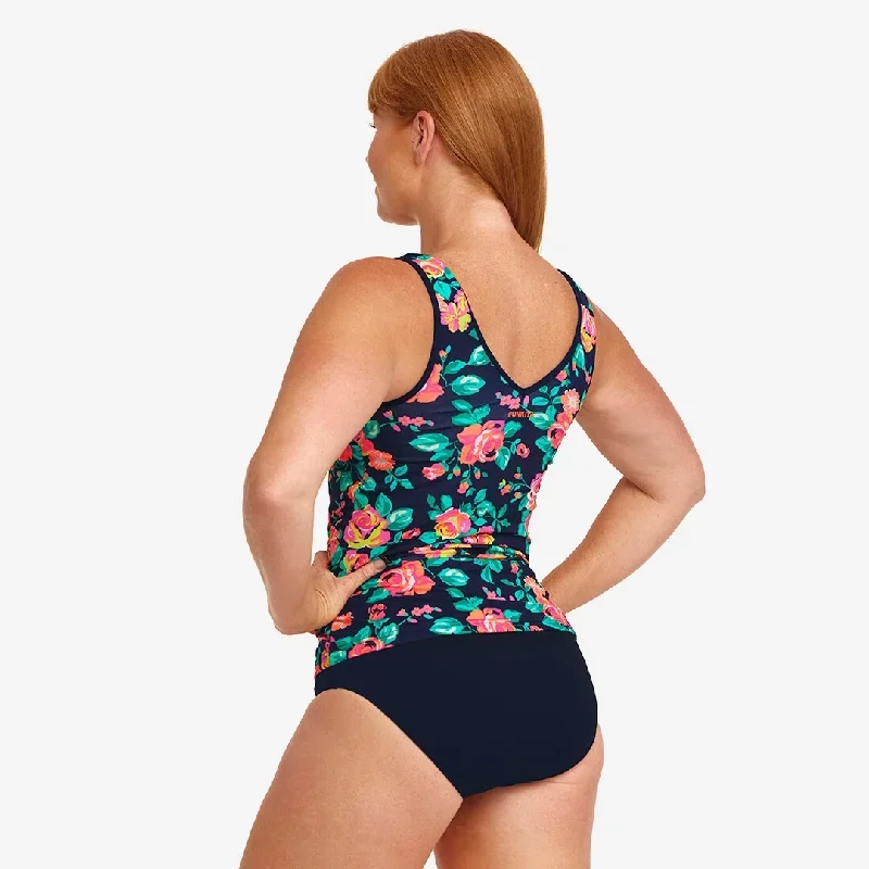 ladies-zip-front-tankini-still