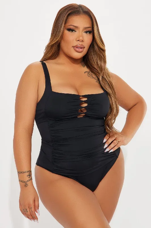 noah-ruched-1-piece-swimsuit-black