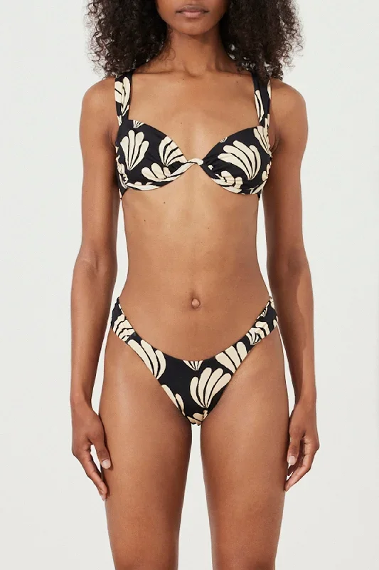 palm-rouched-side-curve-brief