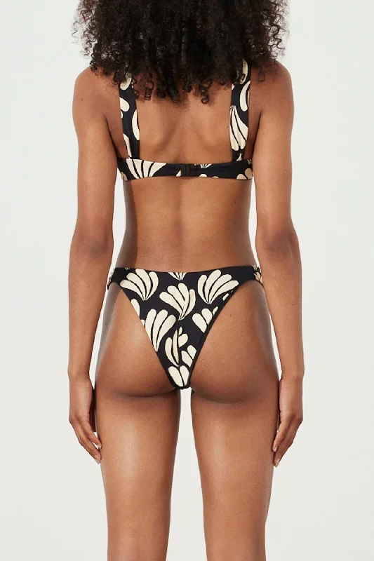 palm-rouched-side-curve-brief