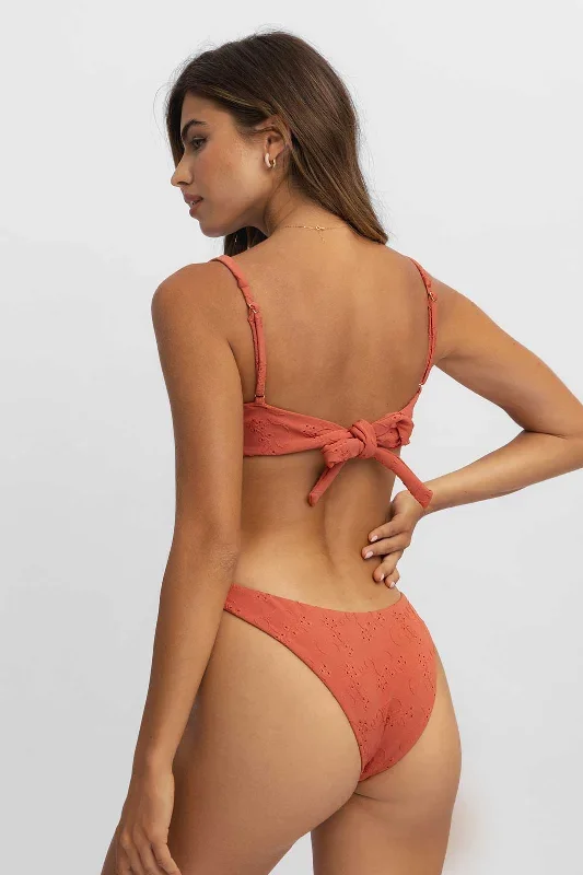 portia-bottoms-spice-eyelet